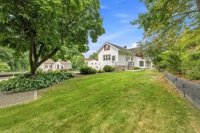 78 Oak St, Wakefield, MA 01880 - Photo 33