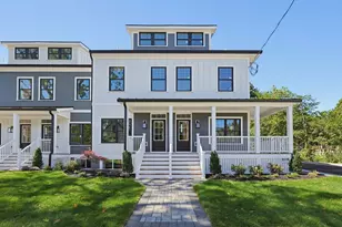 34 Linwood Ave, Melrose, MA 02176 - Photo 3