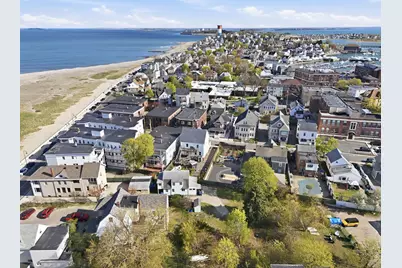 93 1/2 Winthrop Shore Drive, Winthrop, MA 02152 - Photo 3