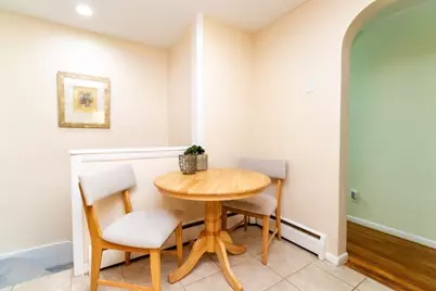 32 Vfw Pkwy, Boston, MA 02467 - Photo 7
