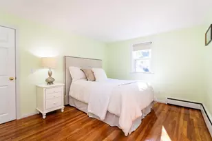 32 VFW Parkway, Boston, MA 02467 - Photo 9