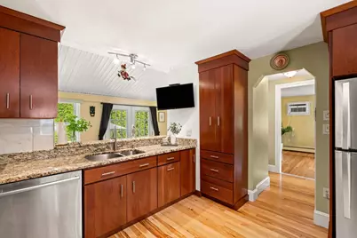 52 Thornton Ave, Methuen, MA 01844 - Photo 5