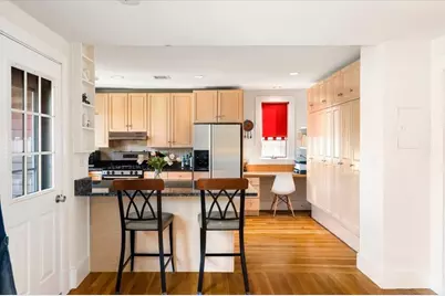 12 Barnes Rd #2, Newton, MA 02458 - Photo 5