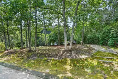14 High Meadow Ln, Oak Bluffs, MA 02557 - Photo 39
