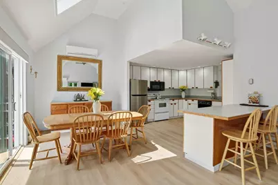 14 High Meadow Ln, Oak Bluffs, MA 02557 - Photo 17