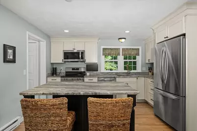 4 Robertson Rd, Auburn, MA 01501 - Photo 5