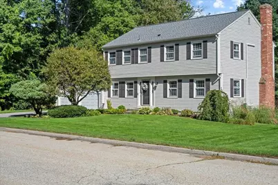 4 Robertson Rd, Auburn, MA 01501 - Photo 3