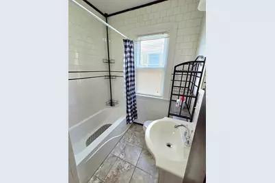 42 Byron St, New Bedford, MA 02740 - Photo 13