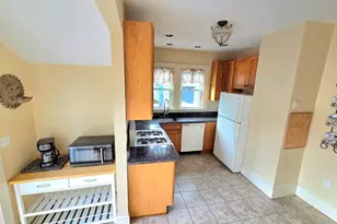 42 Byron St, New Bedford, MA 02740 - Photo 9