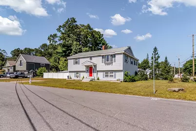 2 Pine St, Salisbury, MA 01952 - Photo 9