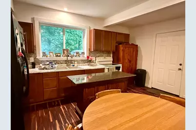 40 Eddy St, Ware, MA 01082 - Photo 3