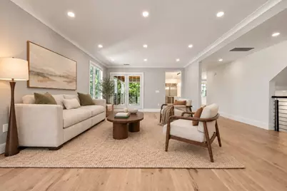 78-80 Verndale #80, Brookline, MA 02446 - Photo 13