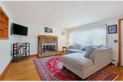 10 Meyer St, Boston, MA 02131 - Photo 17