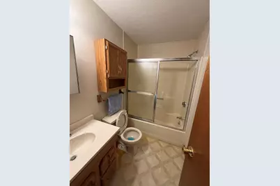 44 Middle St #44, Springfield, MA 01104 - Photo 11