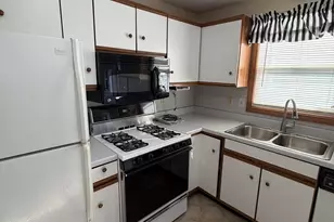 44 Middle St, Springfield, MA 01104 - Photo 7