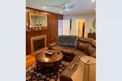 39 Chevy Chase Rd, Worcester, MA 01606 - Photo 9
