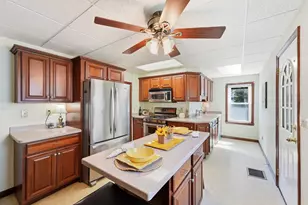 57 Maple St, West Springfield, MA 01089 - Photo 13