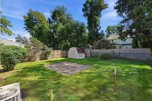 57 Maple St, West Springfield, MA 01089 - Photo 35