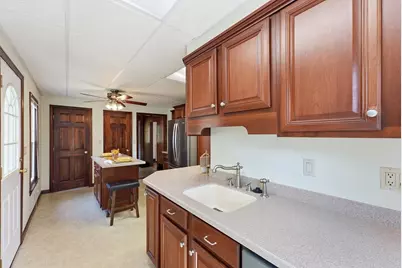 57 Maple St, West Springfield, MA 01089 - Photo 15