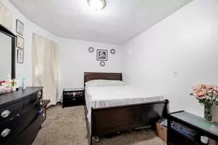 28 Lyndale St, Springfield, MA 01108 - Photo 17