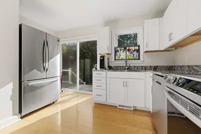 46 Leverett St #1, Gloucester, MA 01930 - Photo 3