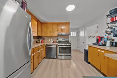 18 Thompson Ln, Lynn, MA 01904 - Photo 11