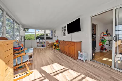 18 Thompson Ln, Lynn, MA 01904 - Photo 17