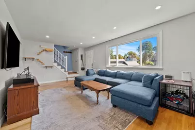 18 Thompson Ln, Lynn, MA 01904 - Photo 9