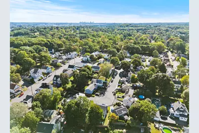 18 Thompson Ln, Lynn, MA 01904 - Photo 35
