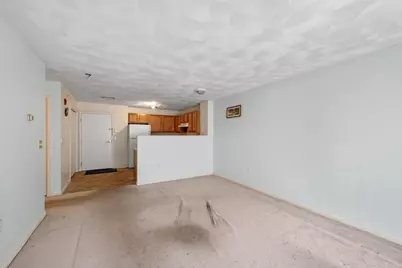 107 Foster St #304, Peabody, MA 01960 - Photo 5