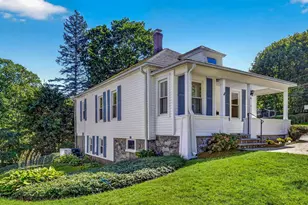 83 Beacon St, Melrose, MA 02176 - Photo 3