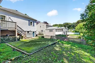 83 Beacon St, Melrose, MA 02176 - Photo 31
