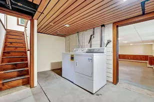 83 Beacon St, Melrose, MA 02176 - Photo 23