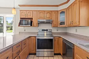 61 Upland Ave, Haverhill, MA 01835 - Photo 9