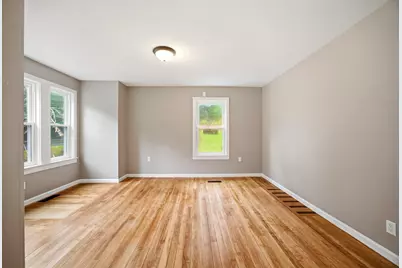 583 Main St, Warren, MA 01083 - Photo 15