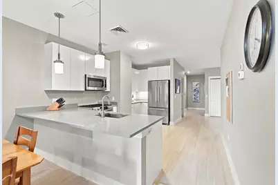 121 Portland St #302, Boston, MA 02114 - Photo 3