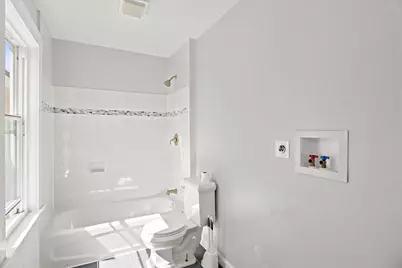 51 Hampshire St, Lowell, MA 01850 - Photo 7