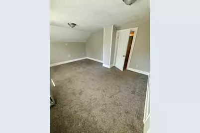 420 Britton St, Chicopee, MA 01020 - Photo 9