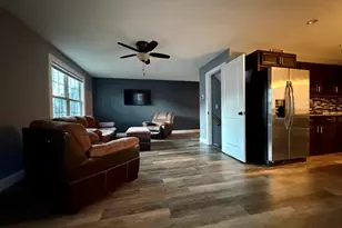 7 Gold St, Westfield, MA 01085 - Photo 9
