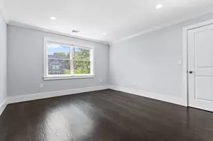 1525 Beacon St, Newton, MA 02468 - Photo 15