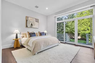 1525 Beacon St, Newton, MA 02468 - Photo 11