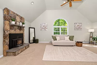 111 SW Main St, Douglas, MA 01516 - Photo 9