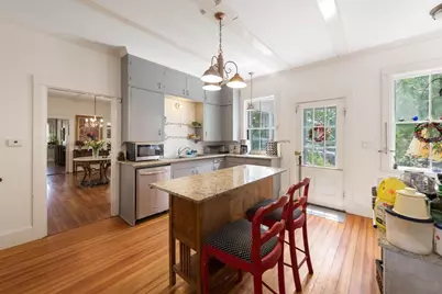 532 Washington St, Whitman, MA 02382 - Photo 15