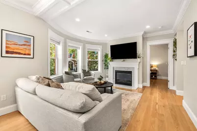 11 Claflin Rd #2, Brookline, MA 02445 - Photo 5