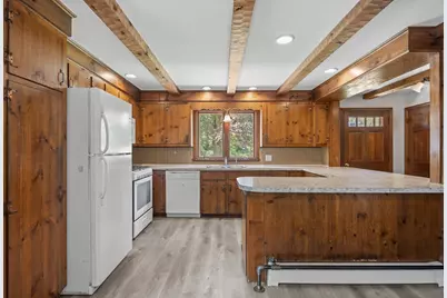 6 Crocker St, Middleborough, MA 02346 - Photo 5