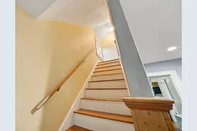 31 Lura St, Lowell, MA 01851 - Photo 19
