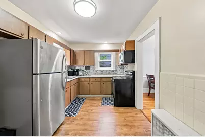 31 Lura St, Lowell, MA 01851 - Photo 3