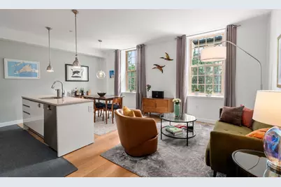 7 Warren Ave #15, Boston, MA 02116 - Photo 1