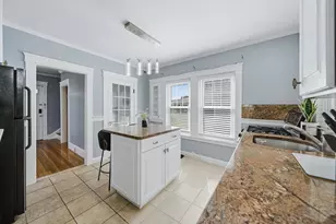 125 Upham St, Lowell, MA 01851 - Photo 15
