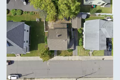 125 Upham St, Lowell, MA 01851 - Photo 27